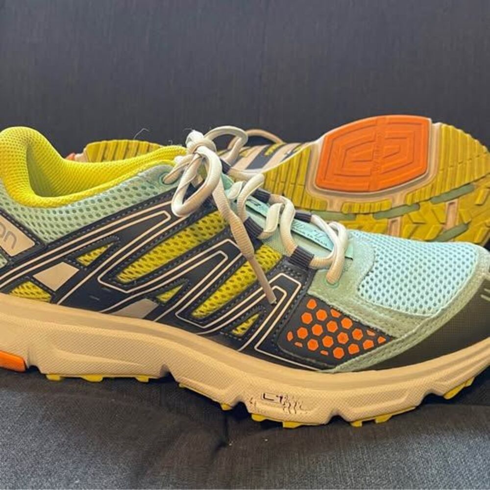 Women’s 7.5 Salomon Running Shoes XR Shift Trailer Sneakers